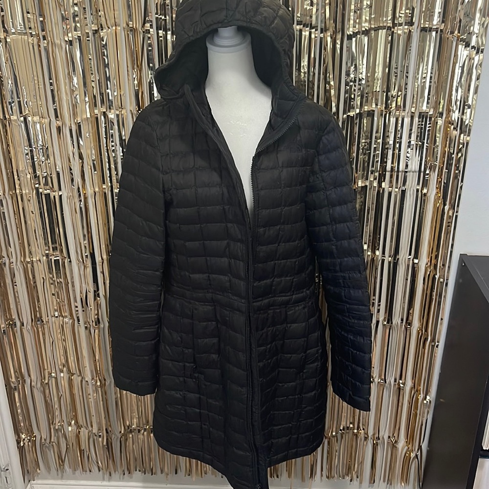 Knee length TNF black coat